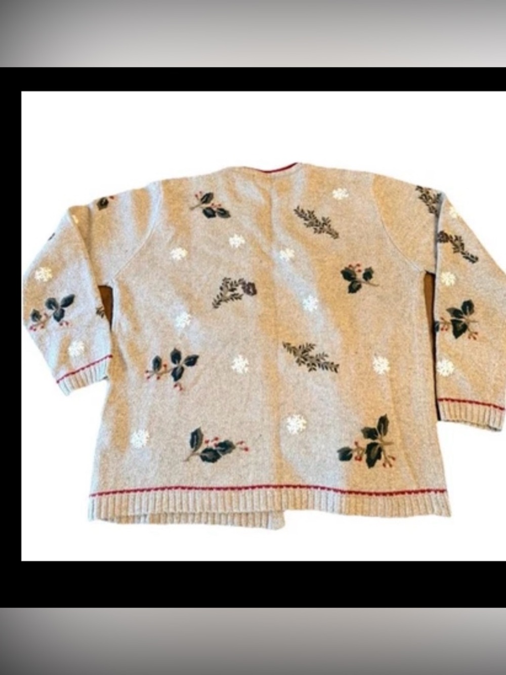 Vintage Cardigan Hand embroidered Christmas sweater berry holly snowflakes SzL - Picture 4 of 4